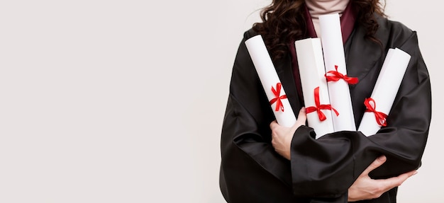 Laurea specialistica con diplomi