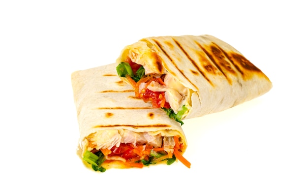 Lavash fatto in casa, shawarma con verdure, pollo.