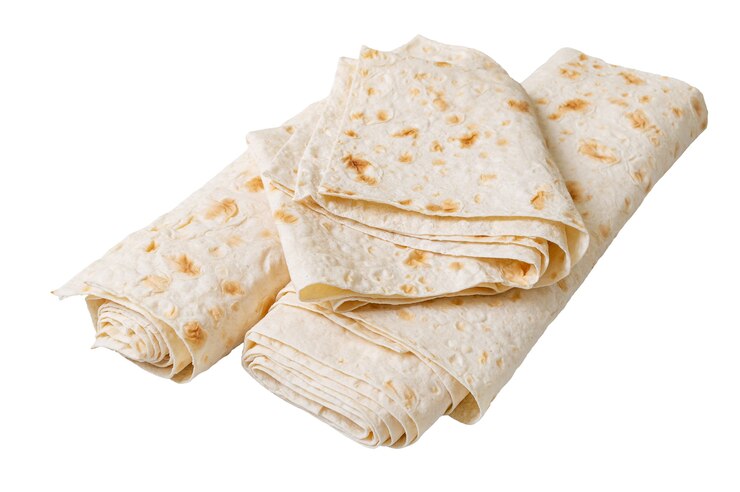 lavash sottile armeno su uno sfondo bianco.