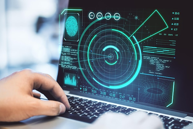 Lavorare con i dati statistici cocnept con le mani dell'uomo sul laptop e sullo schermo virtuale con informazioni e indicatori di big data Doppia esposizione