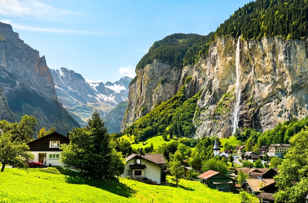 Le cascate di Staubbach a Lauterbrunnen