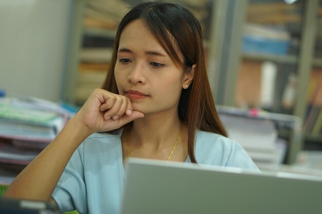 Le donne asiatiche odiano per le scarse prestazioni