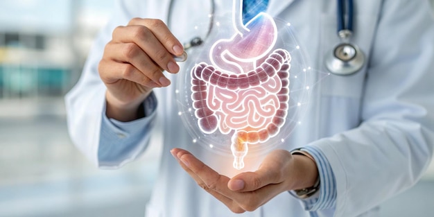Le mani dei medici che trattano amorevolmente i suoi pazienti