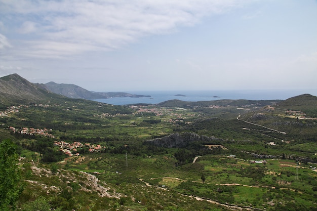 Le montagne del Montenegro, la costa adriatica