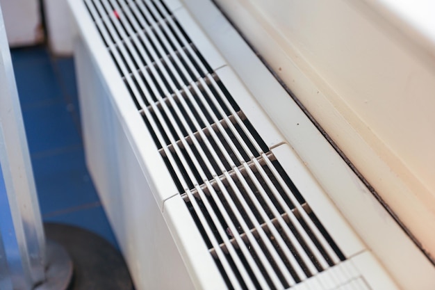 Le prese d'aria simboleggiano il controllo climatico del flusso d'aria di ventilazione e lo scambio efficiente di aria fresca.