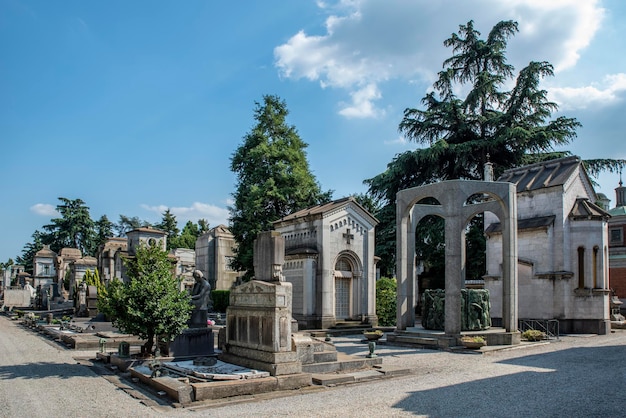 Le tombe del Cimitero Monumentale di Milano Italia