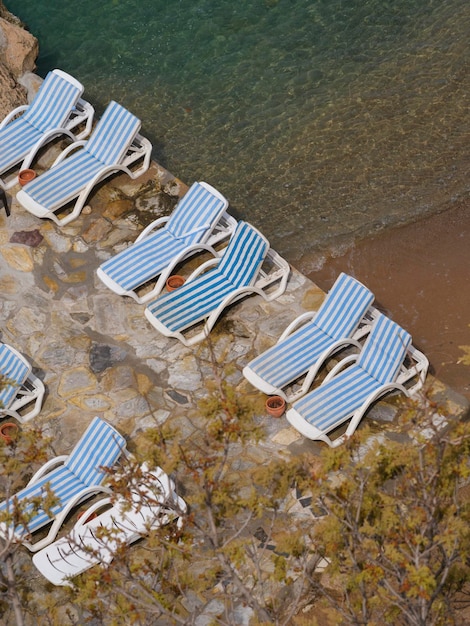 lettini in spiaggia