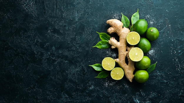 Lime fresco e radice di zenzero Vitamine Vista dall'alto Spazio libero per il testo