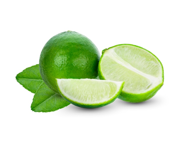 Lime isolato su sfondo bianco