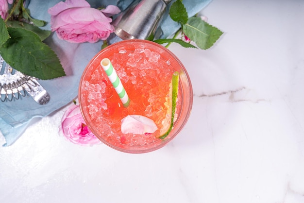 Limonata ai fiori di rosa