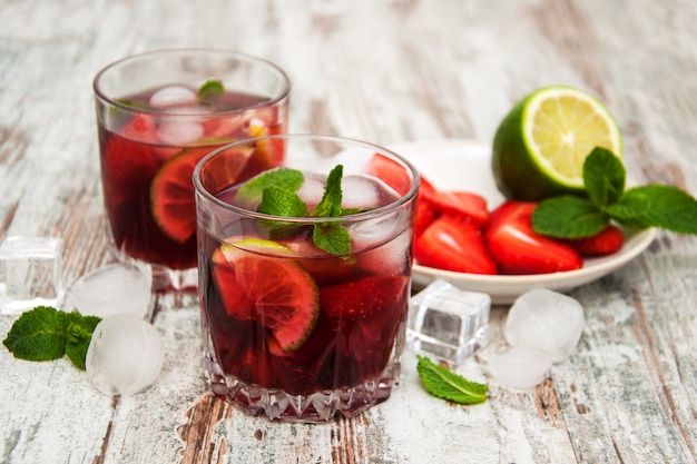 Limonata con srtawberries