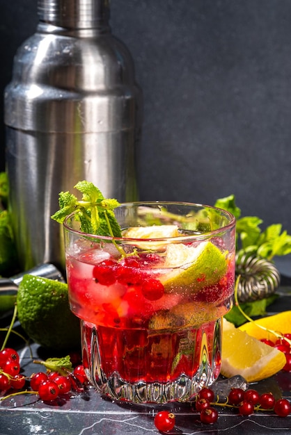 Limonata di ribes rosso o mojito