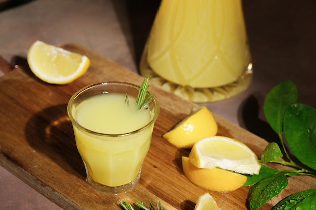 Limoncello Bevanda alcolica italiana al limone