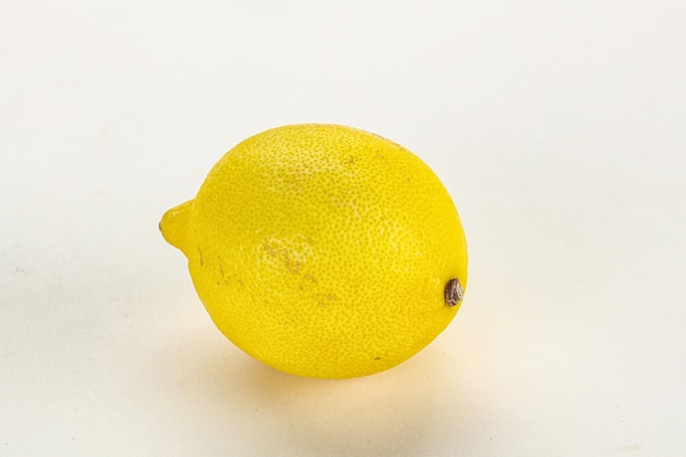 Limone giallo acido e succoso maturo