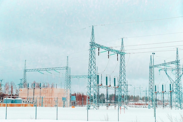 Linee di trasmissione elettriche d'inverno Finlandia, Rovaniemi, Lapponia