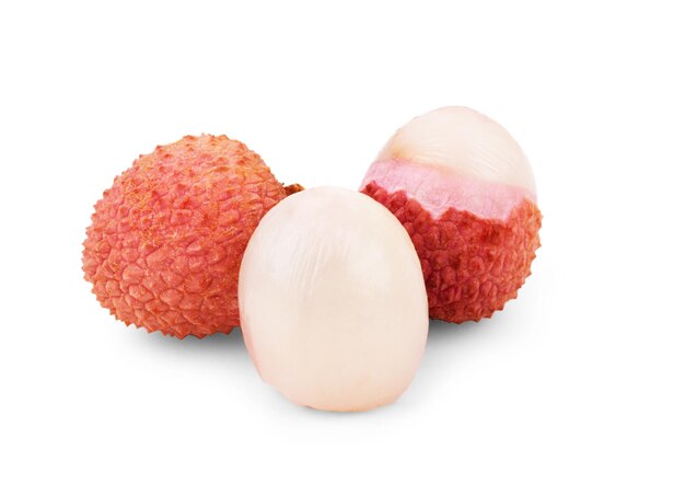 Litchi isolato su sfondo bianco