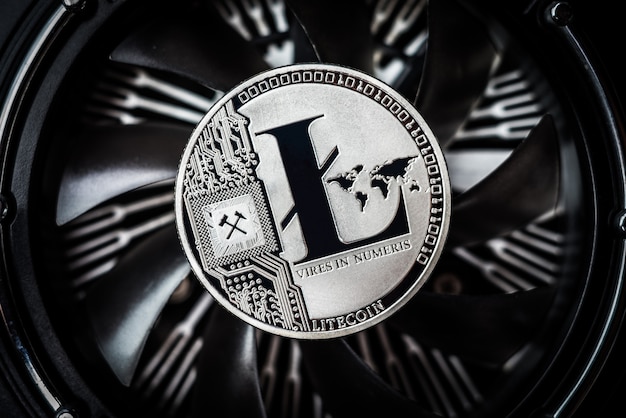 Litecoin moneta su sfondo scuro