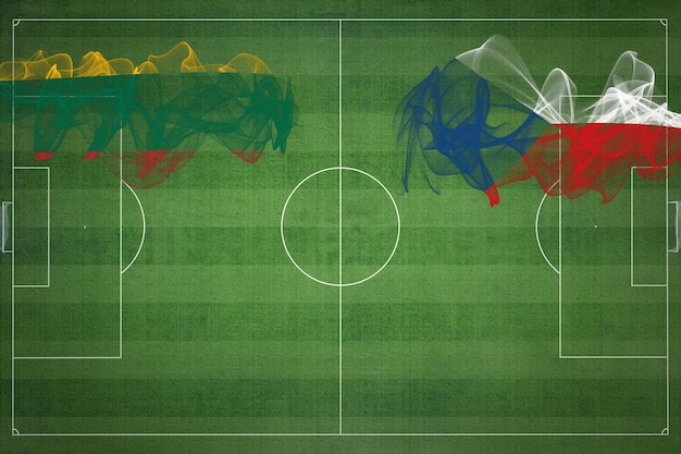 Lituania vs Repubblica Ceca Partita di calcio colori nazionali bandiere nazionali campo di calcio partita di calcio Concetto di concorrenza Copia spazio