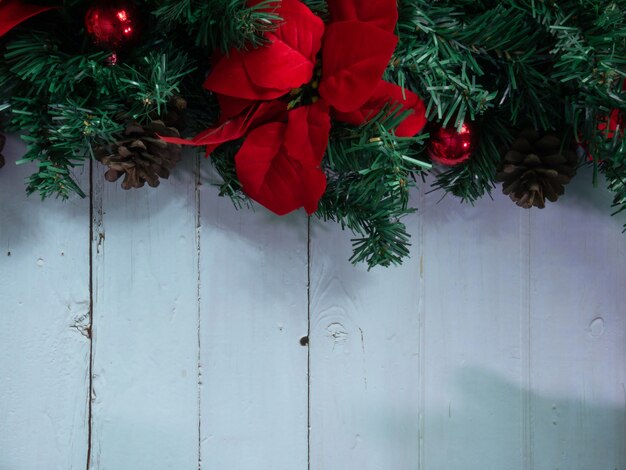 Lo sfondo in legno per il concetto di natale o celebrazione