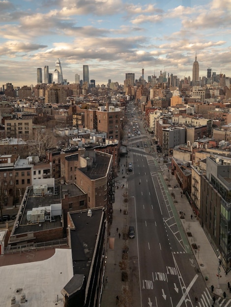 Lo skyline panoramico di Midtown Manhattan guardando a nord a New York City