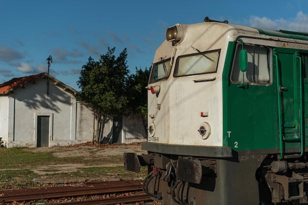 Locomotiva merci nell'entroterra remoto