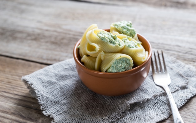 Lumaconi ripieni al formaggio