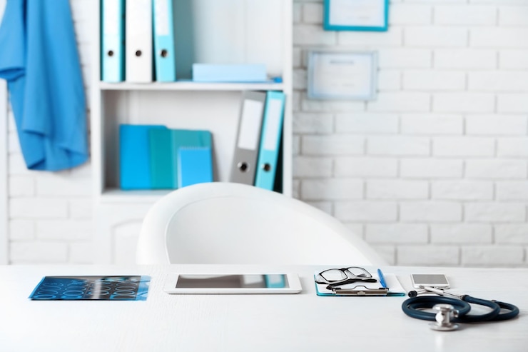 Foto luogo di lavoro del medico in ufficio