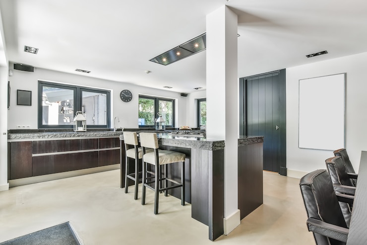 Foto lussuoso e bellissimo design interno della sala da pranzo