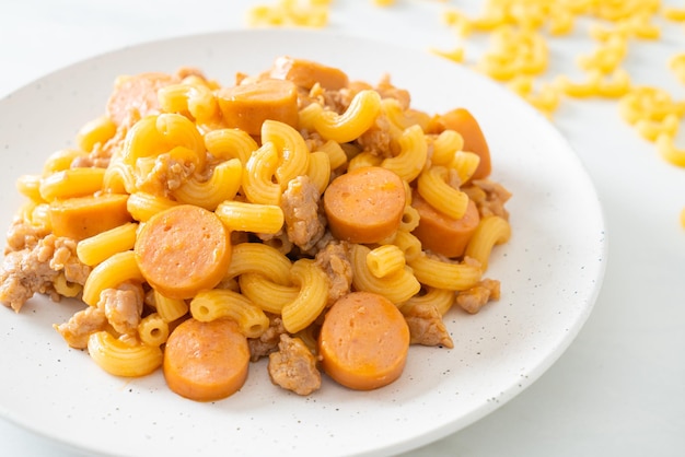 maccheroni fatti in casa salsiccia e macinato di maiale