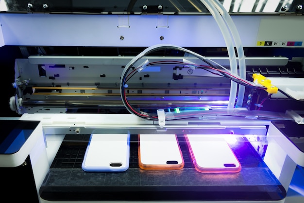 Macchina laser digitale per stampanti uv per stampare il tuo business smart phone.