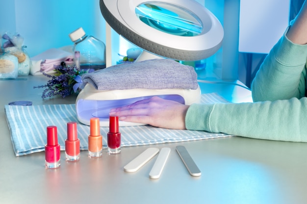 Macchina per asciugare i raggi UV del salone di bellezza