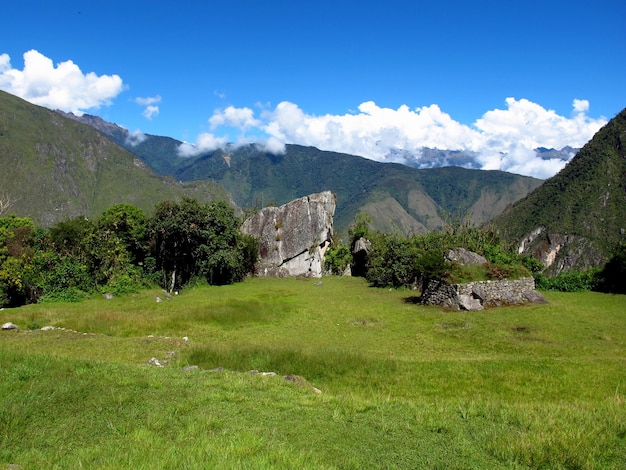 Machu Picchu rovine dell'Impero Inca nelle montagne delle Ande Perù Sud America