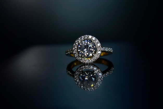 Macro isolata gioielli con diamanti