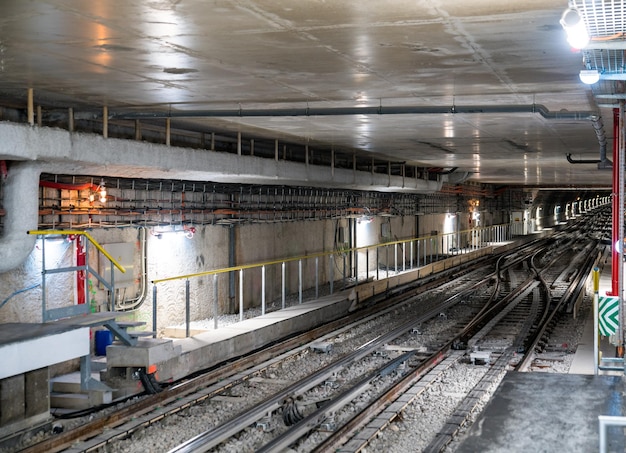 Mairie daubervilliers una moderna stazione della metropolitana di Parigi Francia