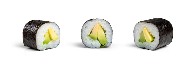 Maki sushi cibo isolato su sfondo bianco