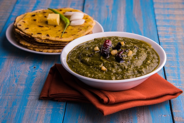 Makki di roti e sarson ka saag