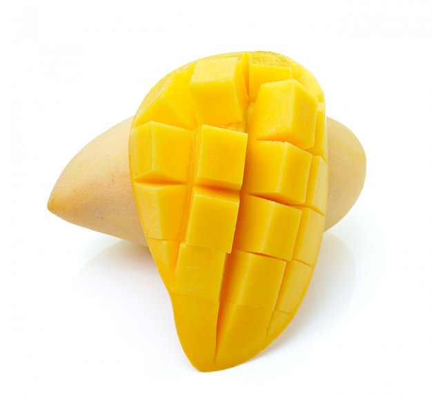 Mango isolato su sfondo bianco