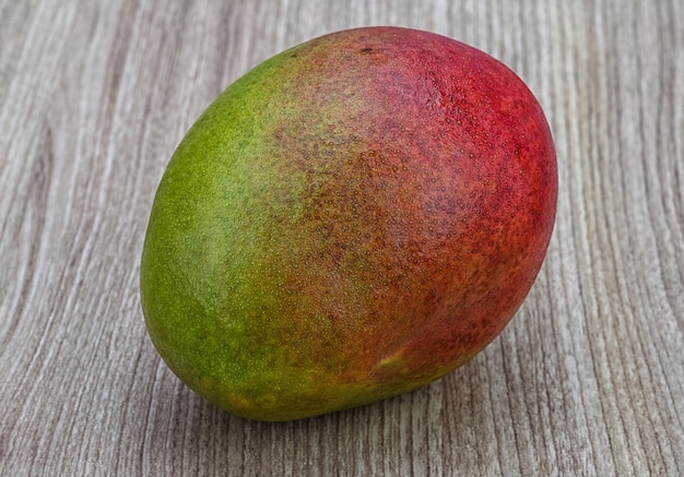 Mango maturo fresco