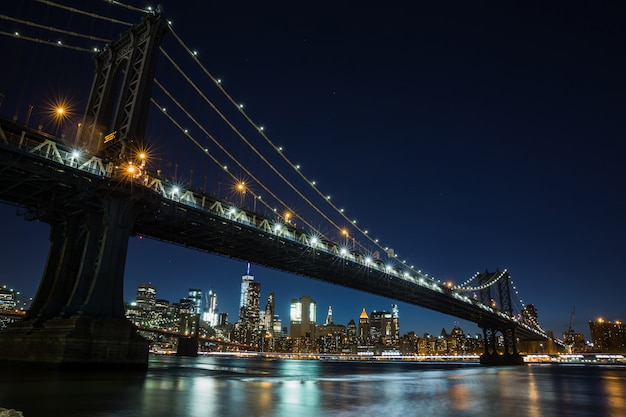 Manhattan Bridge Di Notte