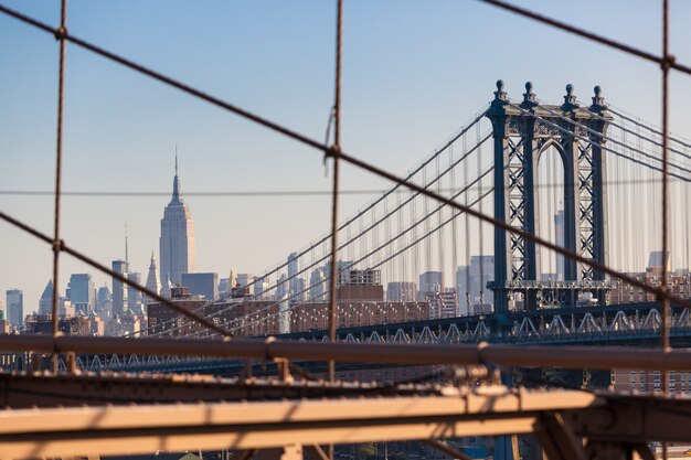 Manhattan Bridge e New York Cityscape dal ponte di Brooklyn