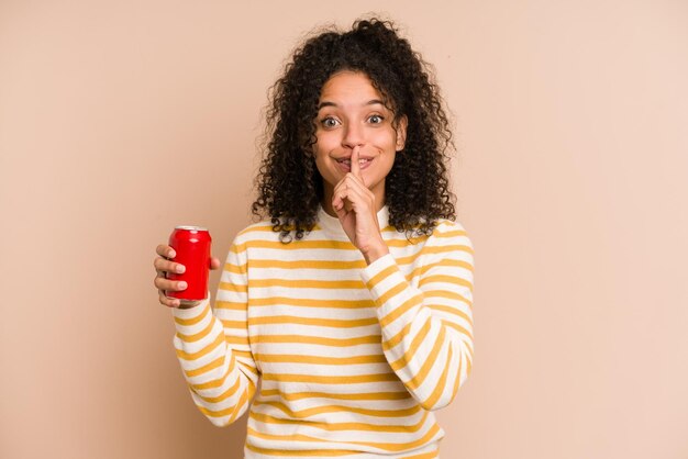 Mantenere un segreto o chiedere silenzio