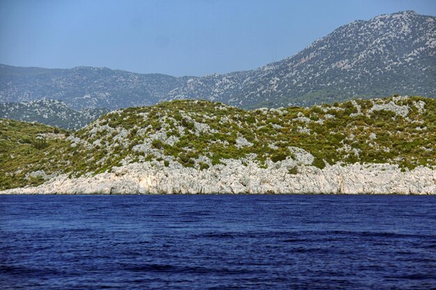 Mare e rocce in Turchia