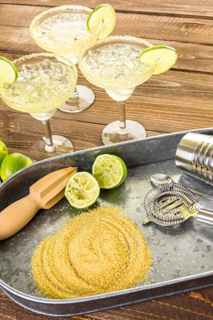 Margarita classici al lime con ghiaccio.