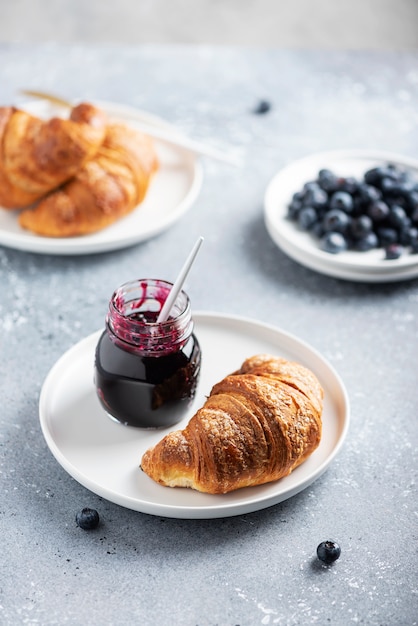 Marmellata di croissant e mirtilli