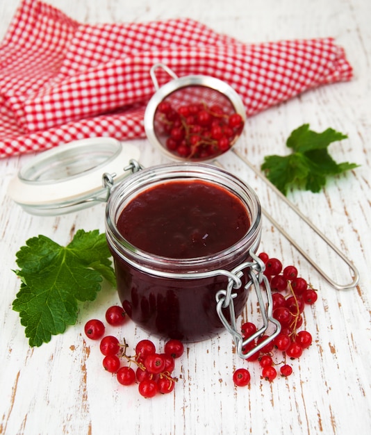 Marmellata di ribes rosso