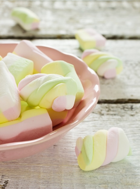 Marshmallow morbidi sulla ciotola