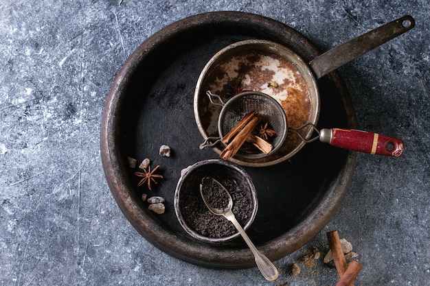 Masala chai con ingredienti