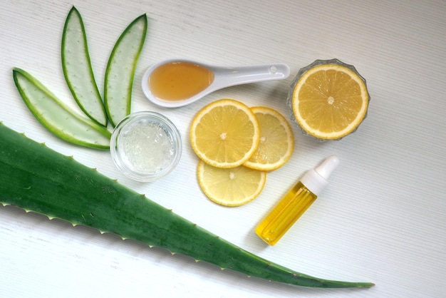 Maschera all'aloe vera fatta in casa