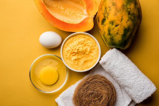 Maschera viso alla papaya per il trattamento dell'acne, messa a fuoco selettiva