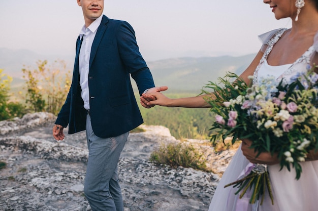 Matrimonio in montagna Mangup in Crimea